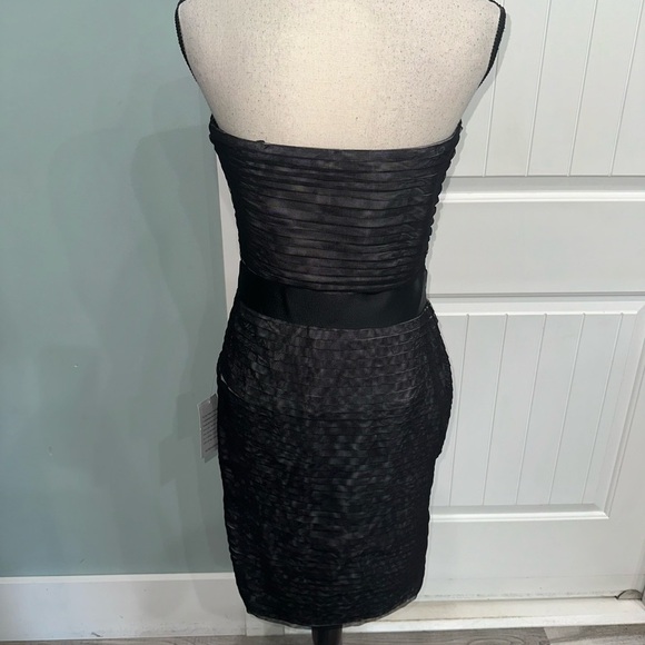 Tadashi Shoji Black/White Pleated Layered Mesh strapless tie waist dress size 8 - Picture 9 of 12